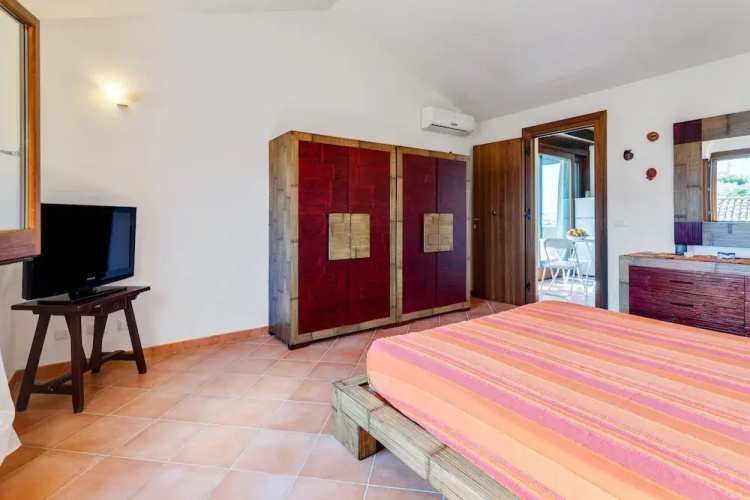 Apartment With Panoramic Terrace, Stunning Seaview!