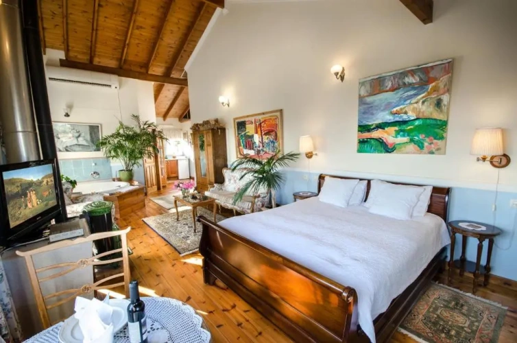 Suite with balcony