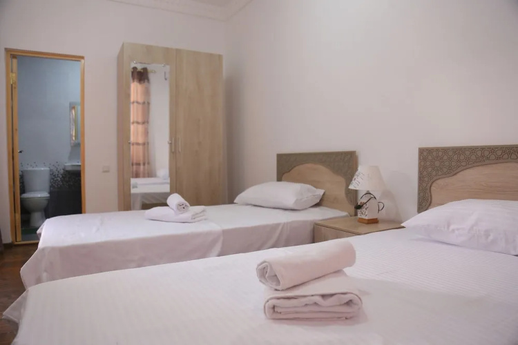 Anis-Pari hotel