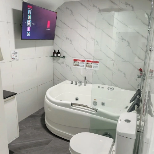 2 Bedrooms Premium Apartment with balcony