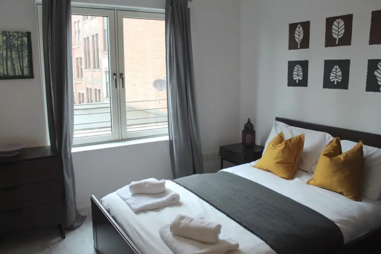 Modern Apartment-Comfortable and Central