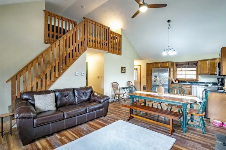 Sam`s Cabin