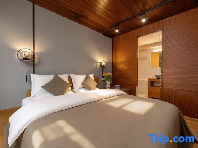 Standard Double room with garden view