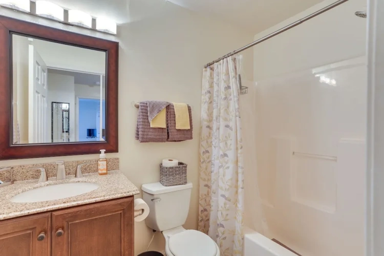 2 Bedrooms Apartment