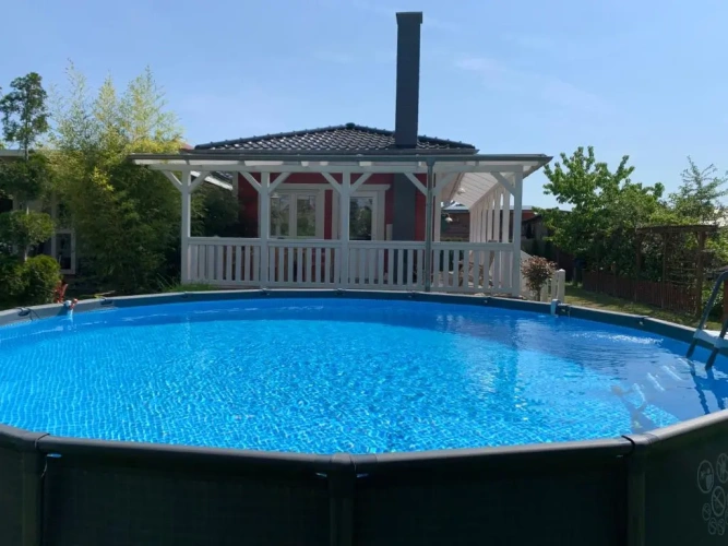 2 Bedrooms Cottage