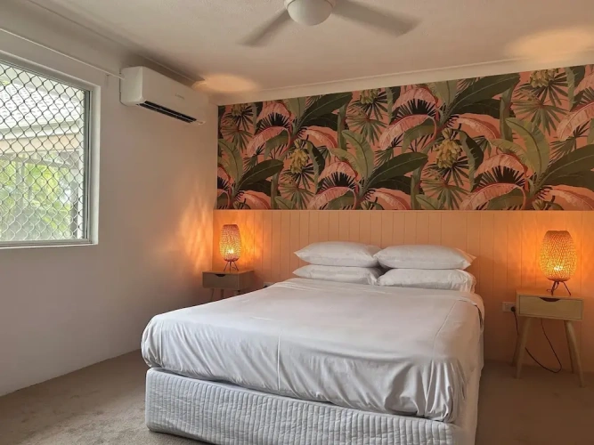 1 Bedroom Apartment with balcony and with pool view