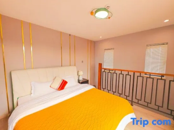 4 Bedrooms Luxury Villa