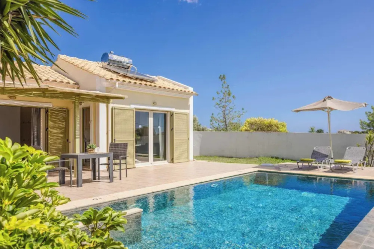 Caretta Beach Villa