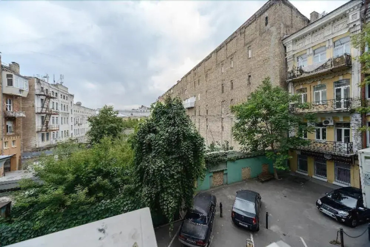 Premier Apartment