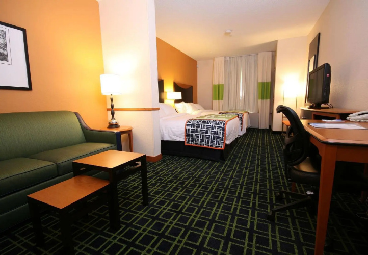Fairfield Inn & Suites White River Junction