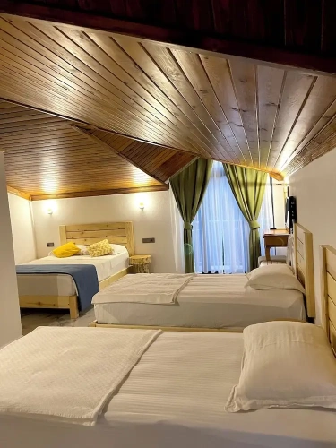 Classic Quadruple room