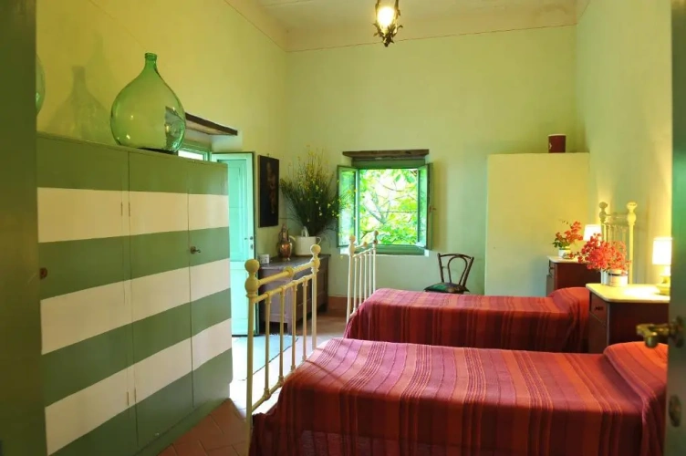 2 Bedrooms Cottage