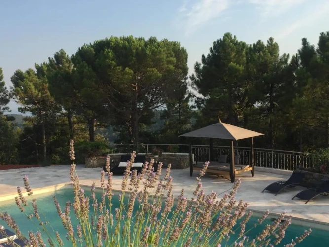 5 Bedrooms Deluxe Villa