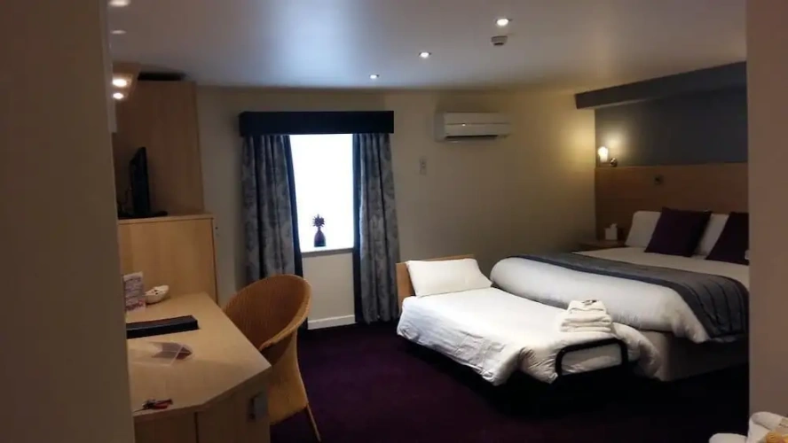 Standard Quadruple room