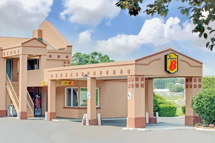 Super 8 Motel - Milford/new Haven - Bridgeport, CT