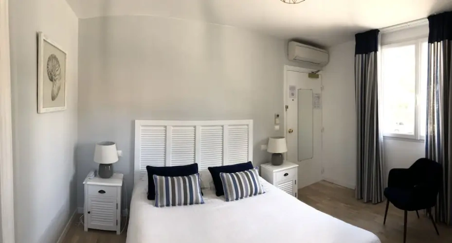Standard Double room with view