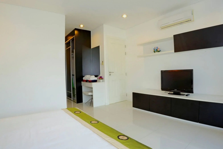 Luxury 3 Bedroom Apartment - B
