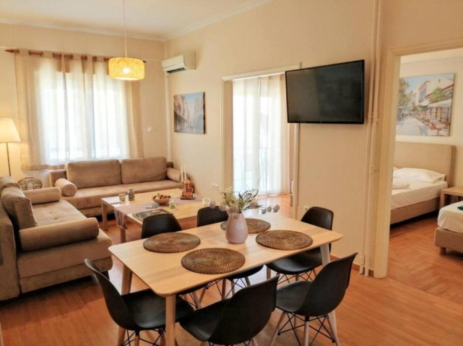 2 Bedrooms Apartment