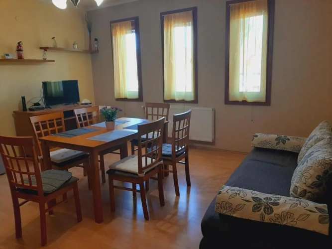 1 Bedroom Apartment with balcony