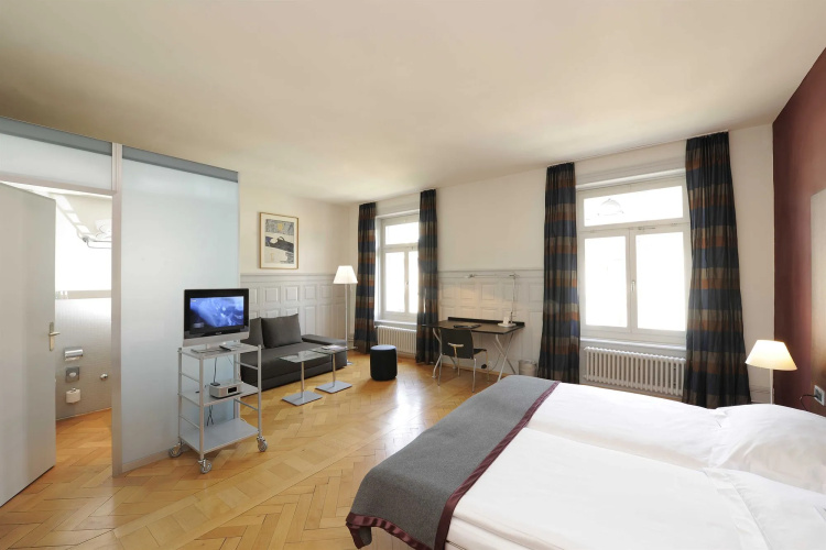 Alma Hotel - Boutique hideaway by the lake with rooftop and ladies-only wellness