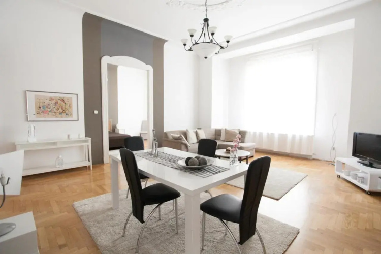 Modernized Condo for 6ppl CENTER