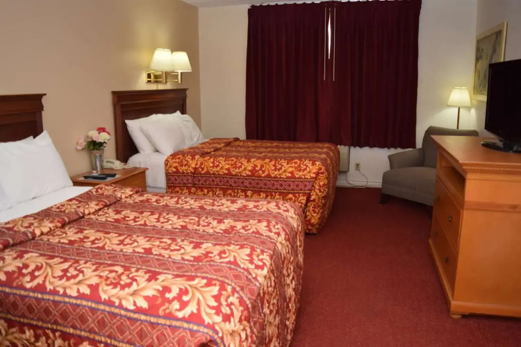 Knights Inn Oswego