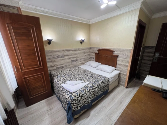 Standard Double room with city view