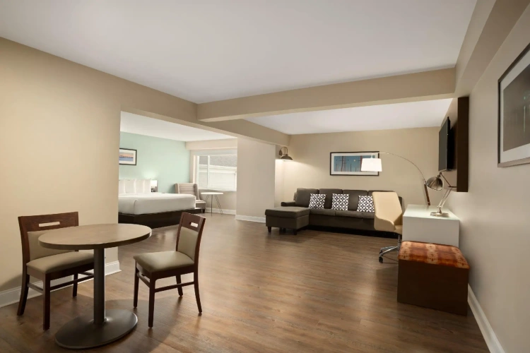 Double Suite