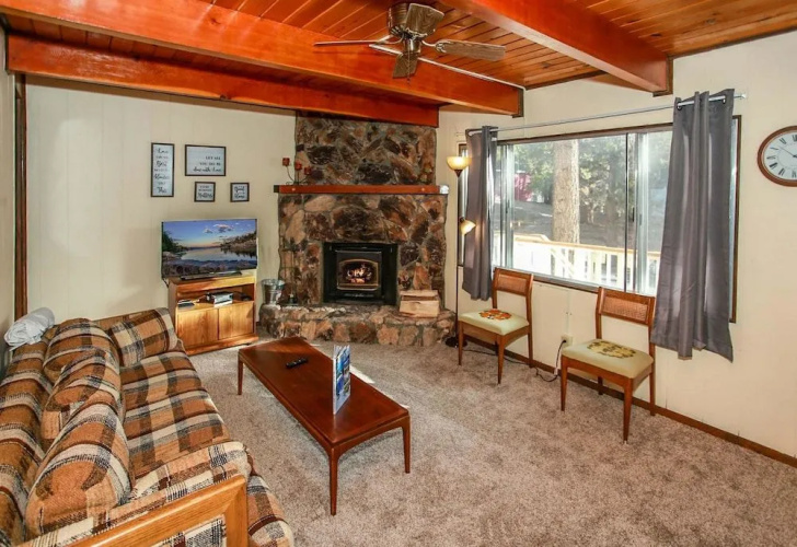 Cabin in the Pines