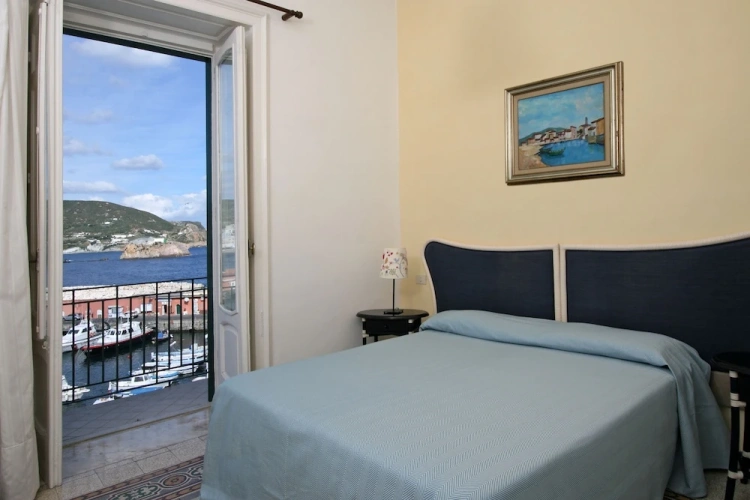 Standard Double room with balcony and with sea view