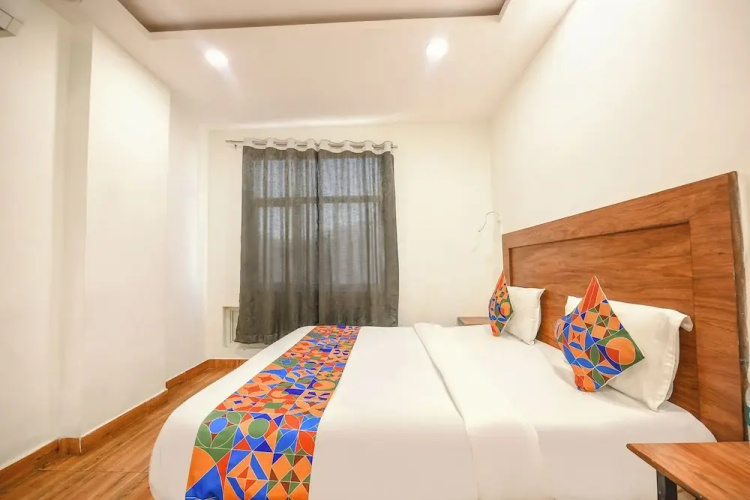 Fabhotel Santosh Residency