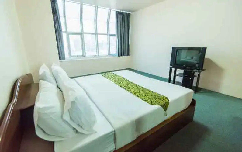 King Royal ll Hotel