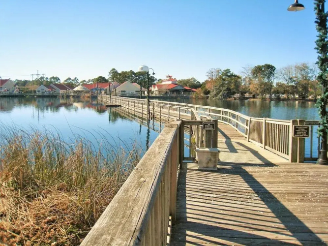 Crescent Keyes - 703 - 2 Br Condo