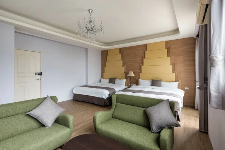 Standard Quadruple room