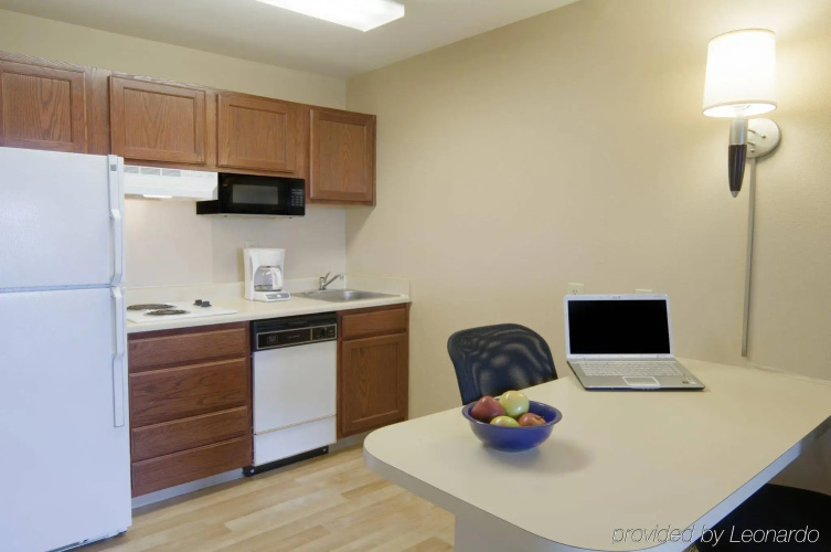 Extended Stay America Select Suites Phoenix Airport E Oak St