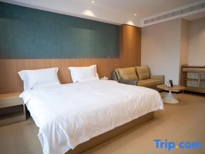Bed in Dorm