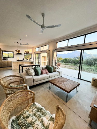24 Degrees Self-Catering