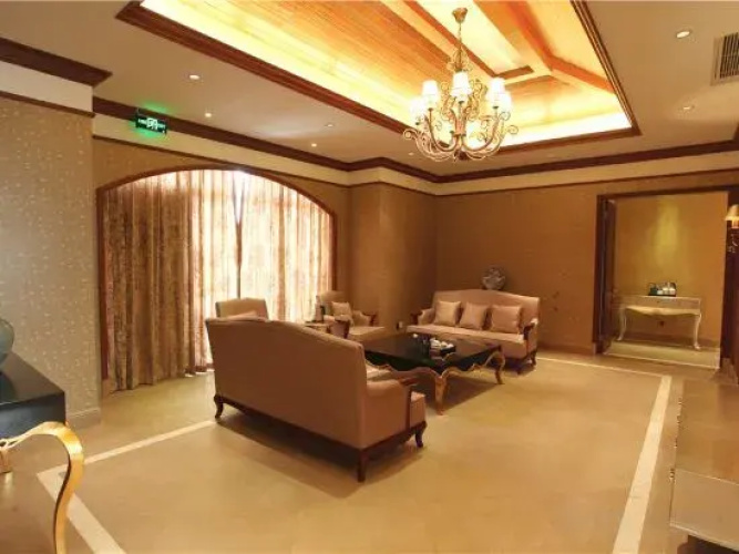 Aile Holiday Hotel