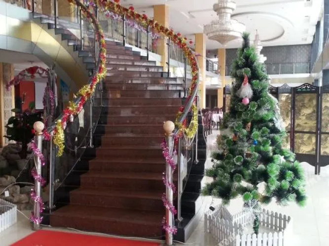 Starlight Haowei Business Hotel