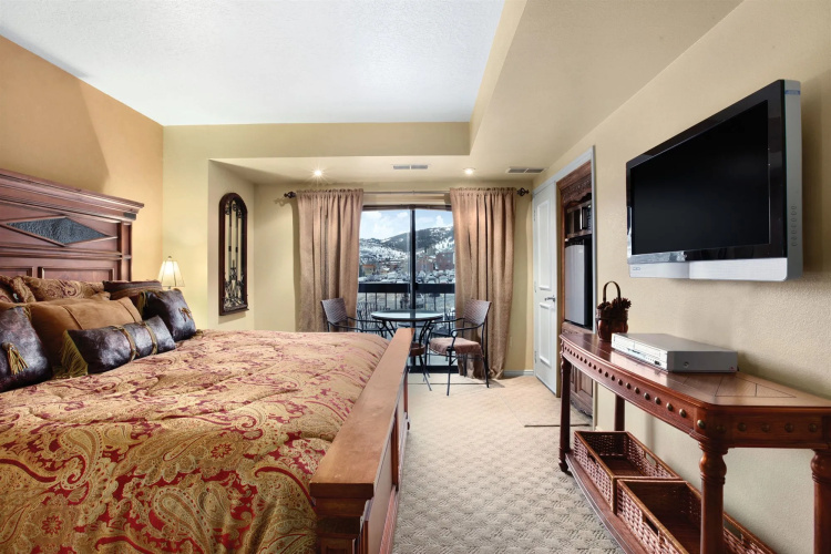 Shadow Ridge by All Seasons Resort Lodging