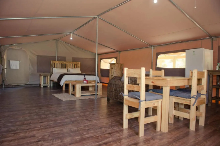 African Game Lodge