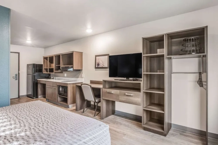 Standard Double Basement room