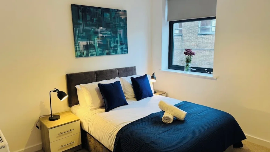 2 Bedrooms Apartment