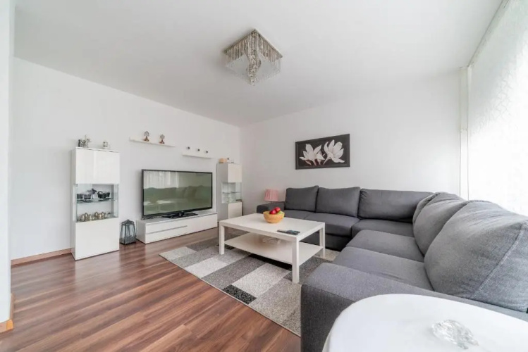 Id 6351 | Private Apartment