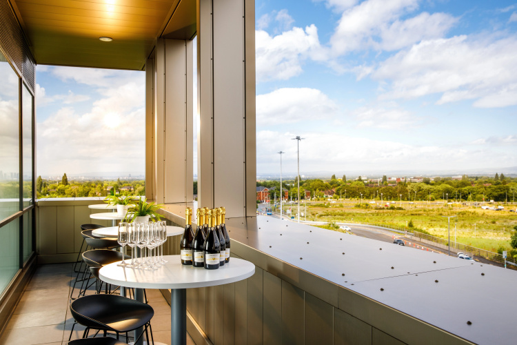 Holiday Inn Manchester Airport photo 26