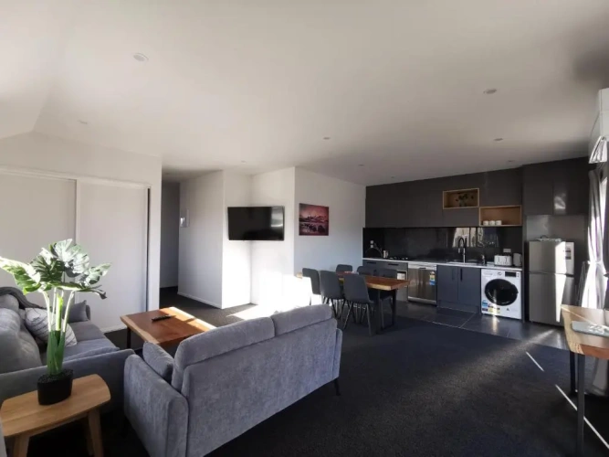2 Bedrooms Suite
