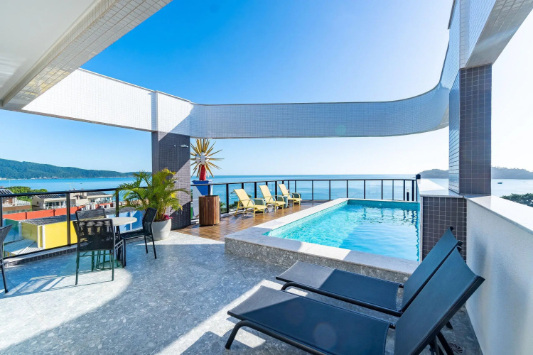 Confortável Loft em Condomínio com Piscina