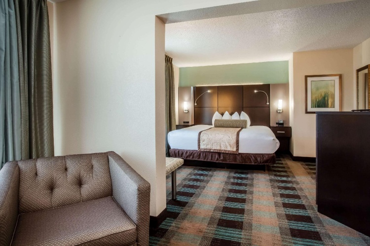 1 Bedroom Double Suite
