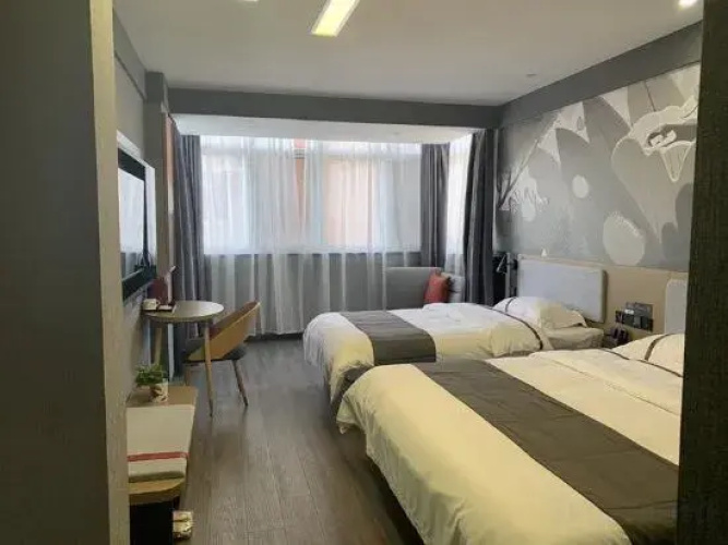 Xihuan Hotel (Baoding Dingxing Yanxing Park)