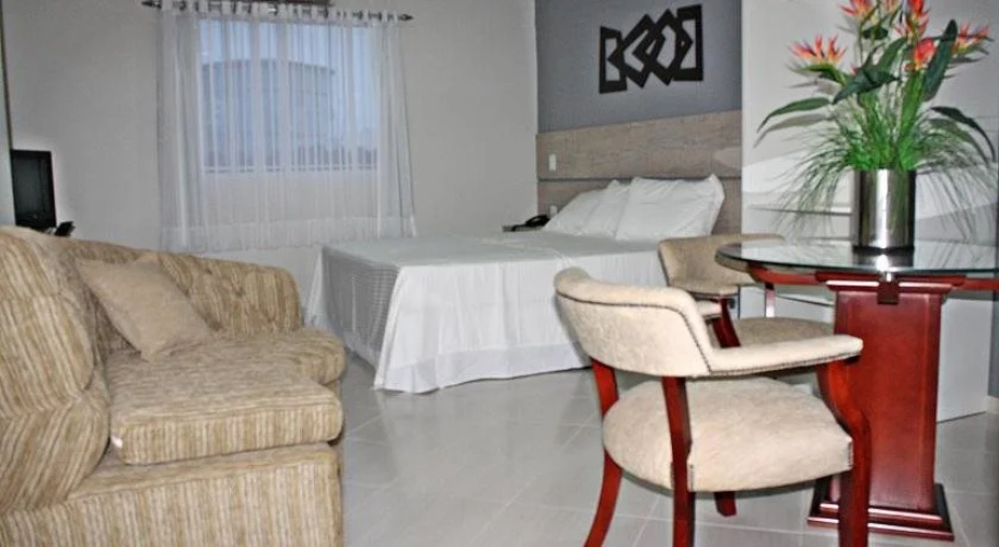 Lara's Hotel